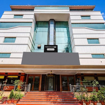 Townhouse Oak Vibe Vacation Hotels Visakhapatnam Buitenkant foto