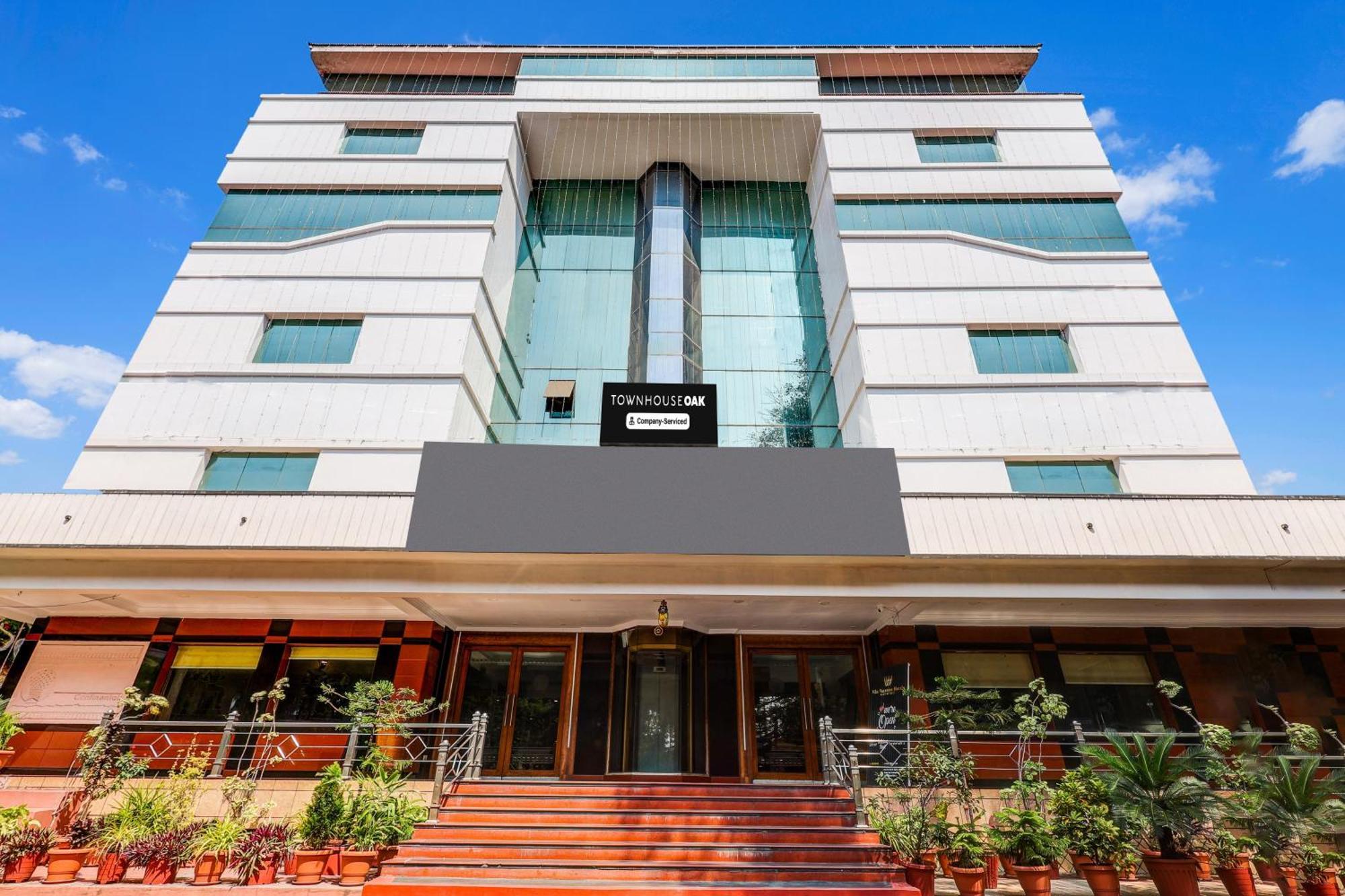 Townhouse Oak Vibe Vacation Hotels Visakhapatnam Buitenkant foto