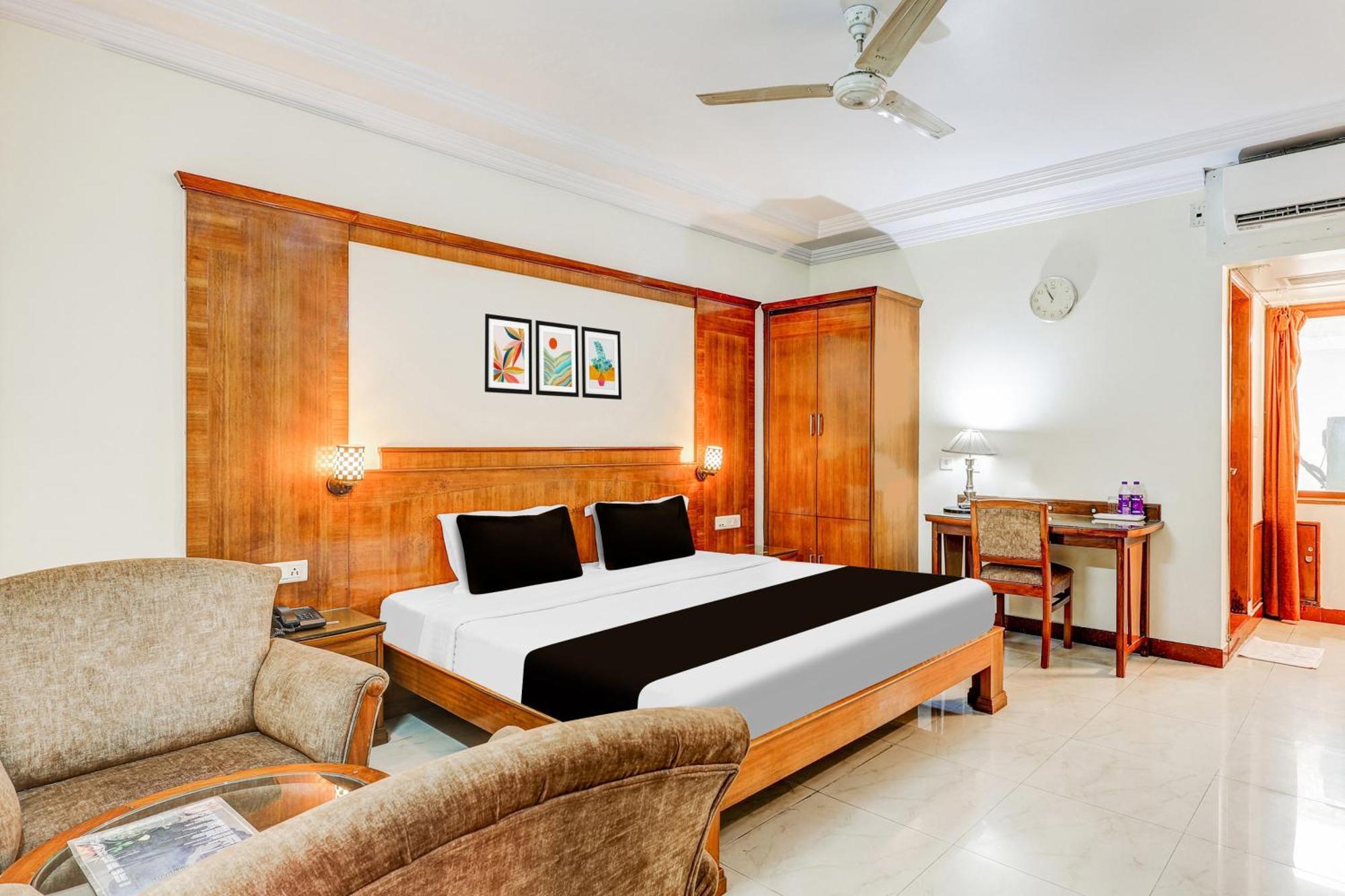 Townhouse Oak Vibe Vacation Hotels Visakhapatnam Buitenkant foto